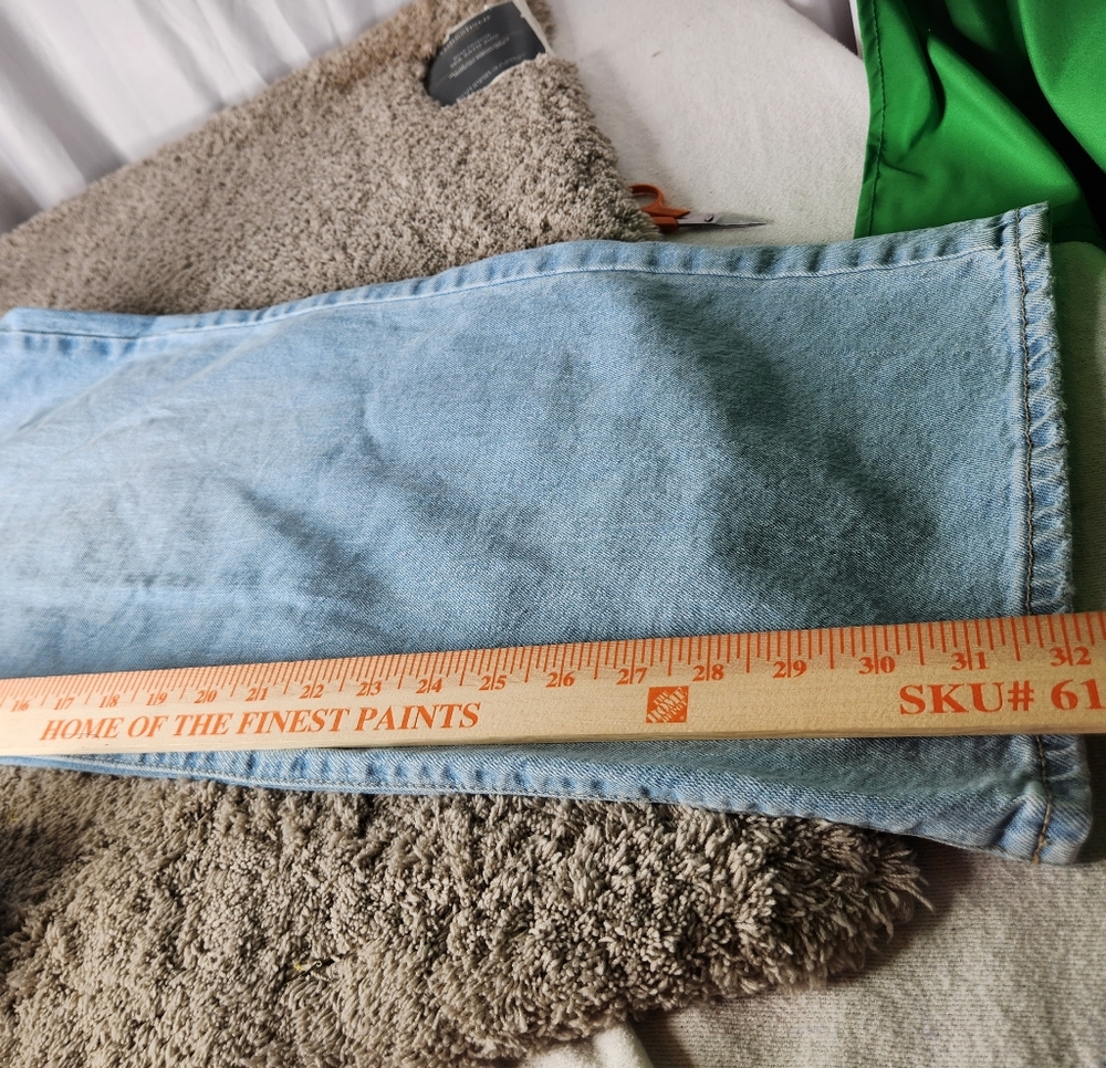 Women's Light Wash High Rise Wide Leg Pants - Universal Thread - Size 16 - Picture 15 of 16